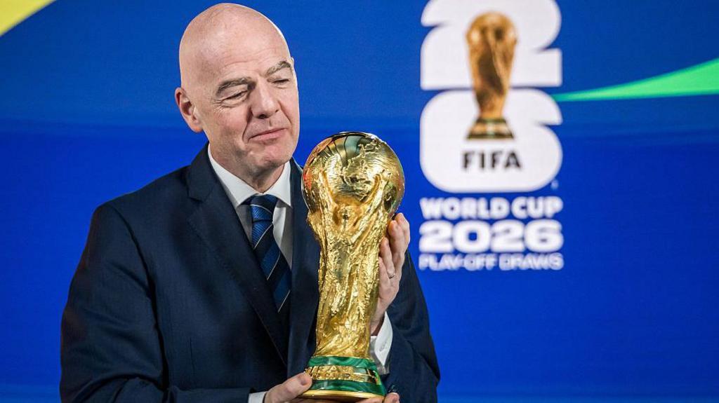 FIFA shqyrton Botërorin me 64 skuadra
