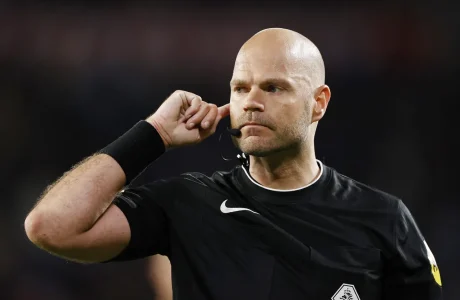 U përjashtua nga Kupa e Botës, vdes arbitri holandez Rob Dieperink