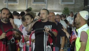 Protestuesit e liruar i bashkohen tubimit në ditën e 36