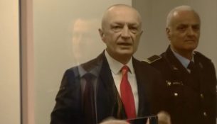 Komiteti i Helsinkit kërkon që Meta të lejohet të takojë deputetët