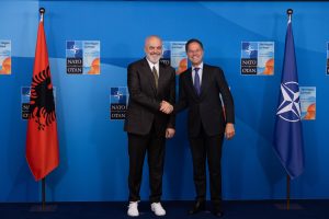 Rama niset drejt Ankarasë për Samitin e NATO-s