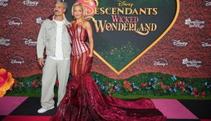 Rita Ora rikthehet me një film të ri