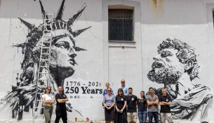 Mitrovica bëhet me mural të Statujës së Lirisë