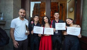 Albulena Haxhiu uron Orkestrën “Amadeus” për suksesin në festivalin ndërkombëtar në Pragë