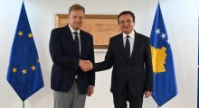 Sorensen kërkon kthimin e gjyqtarëve e prokurorëve serbë, Kurti thotë se “vendos ligji dhe Kushtetuta”