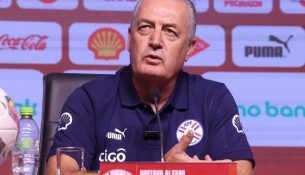 ‘Ne nuk i mohojmë rrënjët tona’, trajneri i Paraguait flet pas eliminimit të Gjermanisë