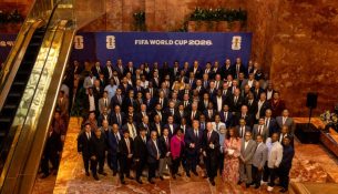 Armand Duka takon Donald Trumpin në ceremoninë e FIFA-s para finales së Kupës së Botës