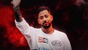 Mahmut Orhan performon para publikut kosovar