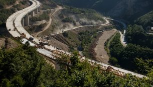 Kosova përgëzon Maqedoninë  e Veriut për kontratën e autostradës Shkup-Bllacë