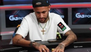 Neymar në qendër të kritikave, mungoi me Santosin dhe u shfaq në turne pokeri