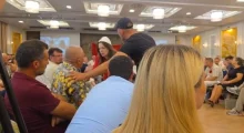 Kaos në Kuvendin Kombëtar të Protestës, debate për organizimin dhe përfaqësimin