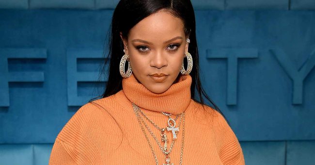 Rihanna rikthehet në skenë