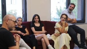 Ka nisur procesi i realizimit të shfaqjes “ZOTI / GOTT”