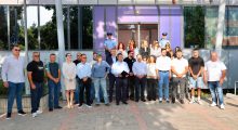 Prodhuesit vendorë dhe PDK-ja protestojnë para Qeverisë