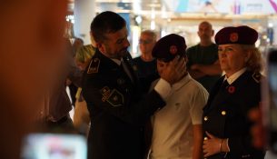 “Ngjyrat e Lirisë”, ekspozita që sjell luftën e UÇK-së përmes artit
