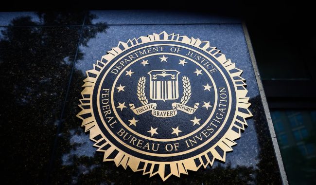 Agjenti i FBI-së akuzohet se vodhi kriptovaluta nga llogari të lidhura me Rusinë