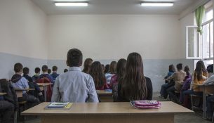 Mësimi nis për 10 ditë, ende s’ka libra të siguruar