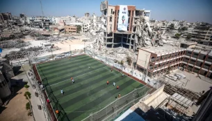 Pas tre vitesh luftë, futbolli kthehet në Gaza