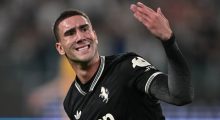 Vlahovic mbetet bardhezi, por ndryshon adresë