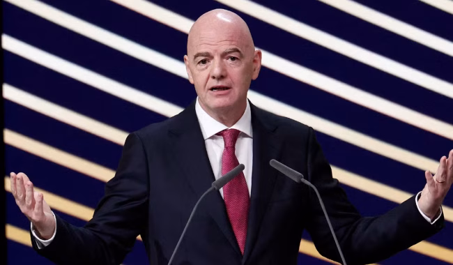Infantino mbetet edhe pa një aleat