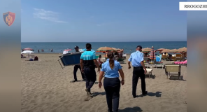 Sekuestrohen 101 çadra dhe 202 shezlongë në Spille, procedohen dy persona