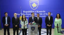 Kërcënoi me protestë, preferoi ujdinë; premtoi bashkim, solli përçarje