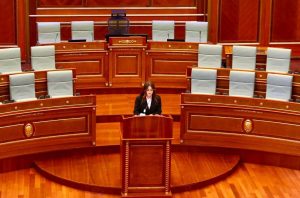 PDK dhe Aleanca sërish bëjnë thirrje për vazhdimin e seancës