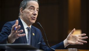 Raskin zgjeron hetimin ndaj Kushner, në fokus edhe marrëveshja për Sazanin