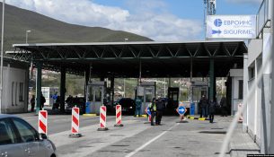 Ish-pjesëtari i UÇK-së thotë se është ndaluar nga autoritetet maqedonase në Bllacë