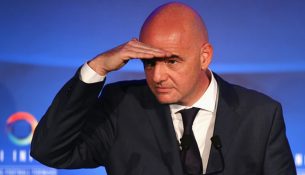 Mbi 100 mijë persona kundër Infantinos, akuza për abuzim me pushtetin dhe ndërhyrje politike