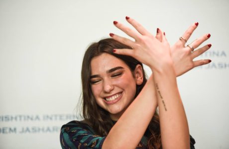 Dua Lipa pas verdiktit ndaj çlirimtarëve: Liria ka emër