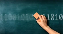 Kundërpërgjigjja ndaj AI mbërrin në klasa, shkollat amerikane vendosin kufizime