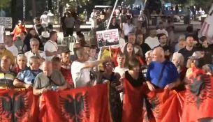 Protesta e 99-të në Tiranë, thirrje për të radhës më 8 shtator para Parlamentit