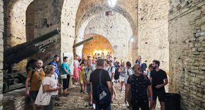 200 mijë vizitorë në Kalanë e Gjirokastrës gjatë 8 muajve