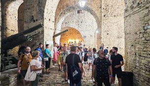200 mijë vizitorë në Kalanë e Gjirokastrës gjatë 8 muajve