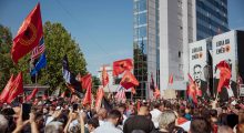 “UÇK, UÇK, UÇK”: Për çka po këndon sot Kosova?