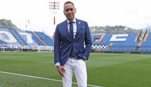 Presidenti i Comos heq dorë nga vendi i tij në Champions për tifozët më besnikë
