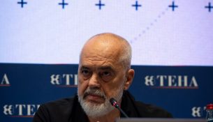 Rama: “Më mirë ta kesh Serbinë në tryezën e BE-së sesa ta lësh mes fuqive të mëdha”