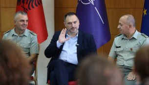 26 efektivë të FA nisin kursin 3-mujor të anglishtes, fokus te terminologjia tekniko-ushtarake