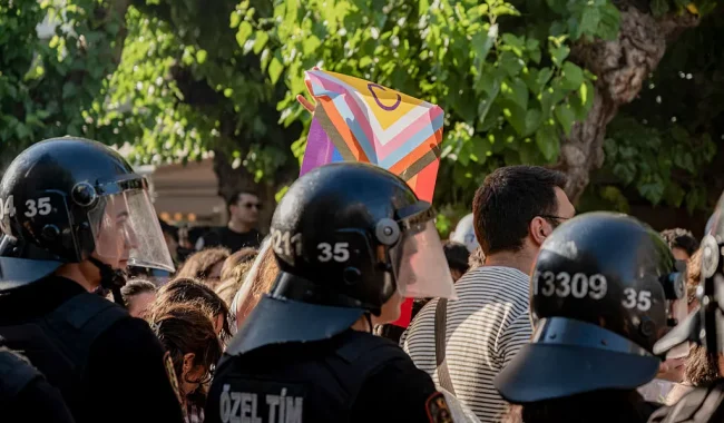 Turqia godet grupet LGBTQ+, bllokon dhjetëra faqe dhe llogari