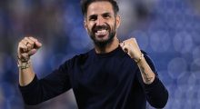 Barcelona mendon për epokën pas Hansi Flick, Cesc Fabregas në krye të listës