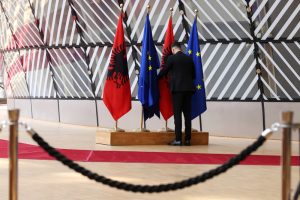 Konferencë Ndërqeveritare e re për Shqipërinë në vjeshtë? Sinjalet nga Brukseli