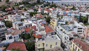 Një viktimë dhe 5 të zhdukur pasi një shpërthim shkatërroi një ndërtesë në Athinë