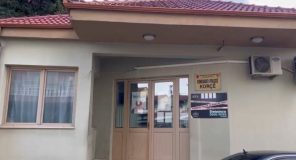 Zbardhen dy vjedhje në Korçë, arrestohet 18-vjeçari dhe shpallet në kërkim bashkëpunëtori