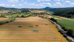 Kritikohen vonesat në subvencionet për bujqit