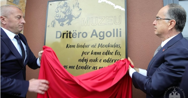 Në Menkulas inaugurohet shtëpia-muze e Dritëro Agollit