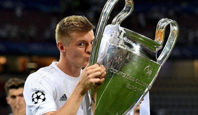 Toni Kroos përgatitet të bëhet trajner