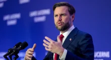 Trump mbledh në fshehtësi këshilltarët kryesorë në Camp David, në fokus Irani dhe Jemeni
