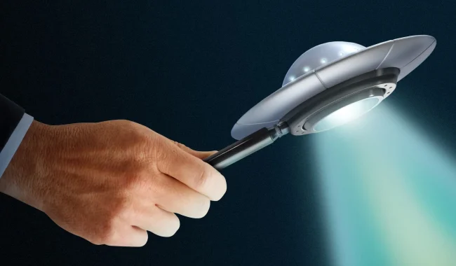 UFO në formë trekëndëshi të zi, agjentët amerikanë raportojnë lëvizje të pazakonta