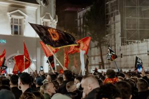 “VOTOJENI LIGJIN” – protestuesit nuk ndalen as në ditën e 17-të